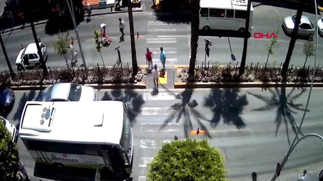 Antalya Antalya’da Trafik Kazası 6 Yaralı Hd