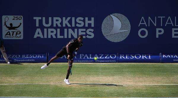 Antalya Open’da Fransız Raketler Çeyrek Finalde