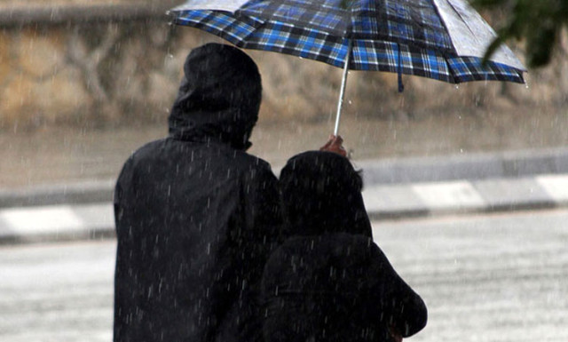 Meteoroloji Uyardı: İstanbul’da Öğle Saatlerinden Sonra Sağanak Yağış Bekleniyor