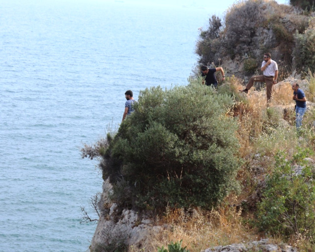 Oğluma İyi Bakın’ Deyip 35 Metreden Atladı