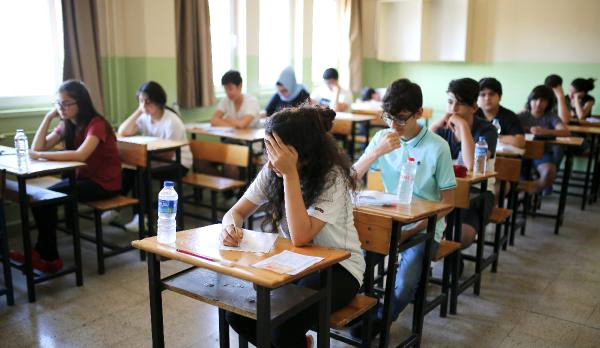 Öğrenciler ve Velilerin Lgs Heyecanı