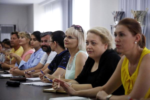 Tek Ders, Tek Sınıf, 9 Millet