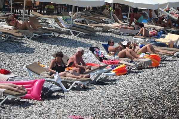 Erken Rezervasyon Yapmayan Kemer’de Yer Bulamadı