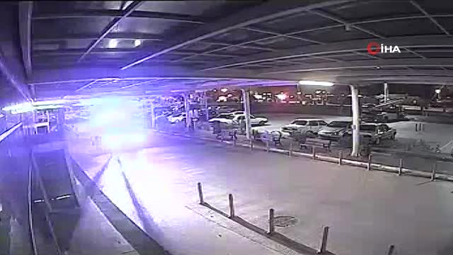 Isınmak İçin Ambulans Çalan Şüpheli Kamerada