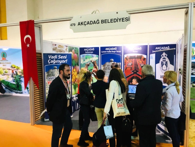 Yapex Fuarı’nda Akçadağ Standı Yoğun İlgi Gördü