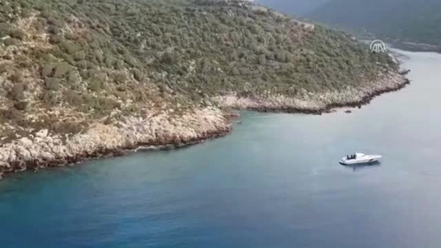 Yardım İsteyen 24 Düzensiz Göçmen Kurtarıldı