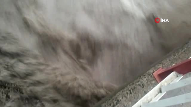 Antalya’da Kuvvetli Yağış…yağış Dev Dalgalar Oluşturdu, Göynük Kanyonu ile Boğaçayı Deresi’nde…