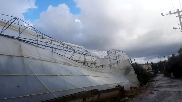 Gazipaşa’da Hortum Tarım Alanlarına Zarar Verdi