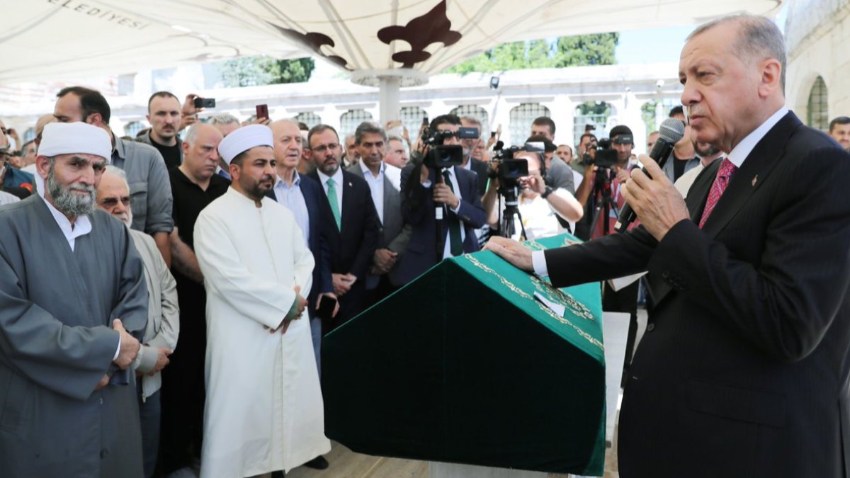 Cumhurbaşkanı Erdoğan, Mehmet Nimet Kaya’nın cenaze törenine katıldı