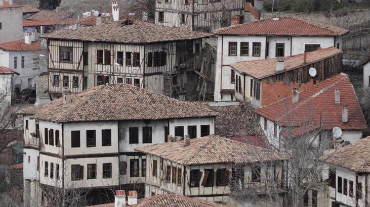 Çatkı sistemiyle inşa edilen Safranbolu evleri depremde kaçış imkanı sağlıyor