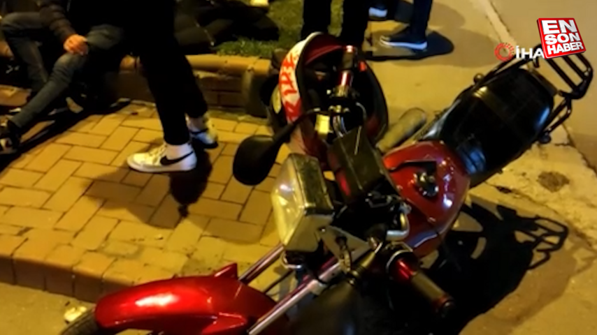 Zonguldak’ta motosiklet üzerinde şov yapan gençler kaza yaptı