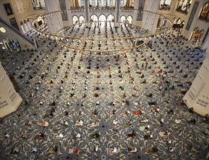 Antalya bayram namazı saat kaçta? Antalya bayram namazı saati! Bayram namazı ne vakit, saat kaçta?