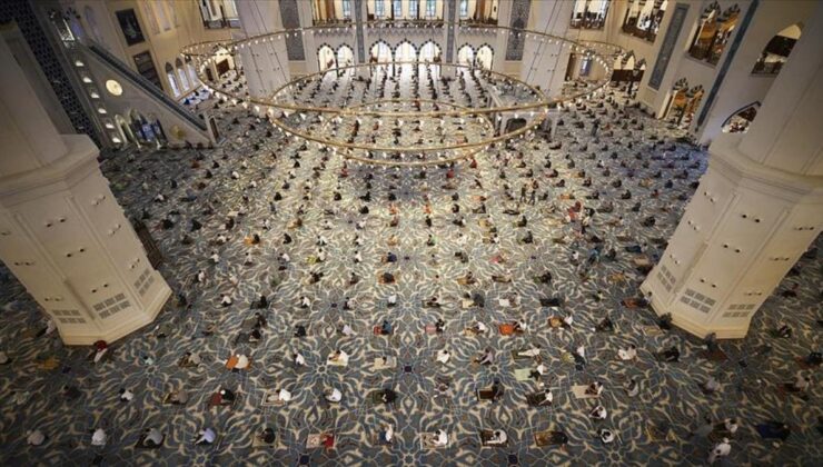 Antalya bayram namazı saat kaçta? Antalya bayram namazı saati! Bayram namazı ne vakit, saat kaçta?