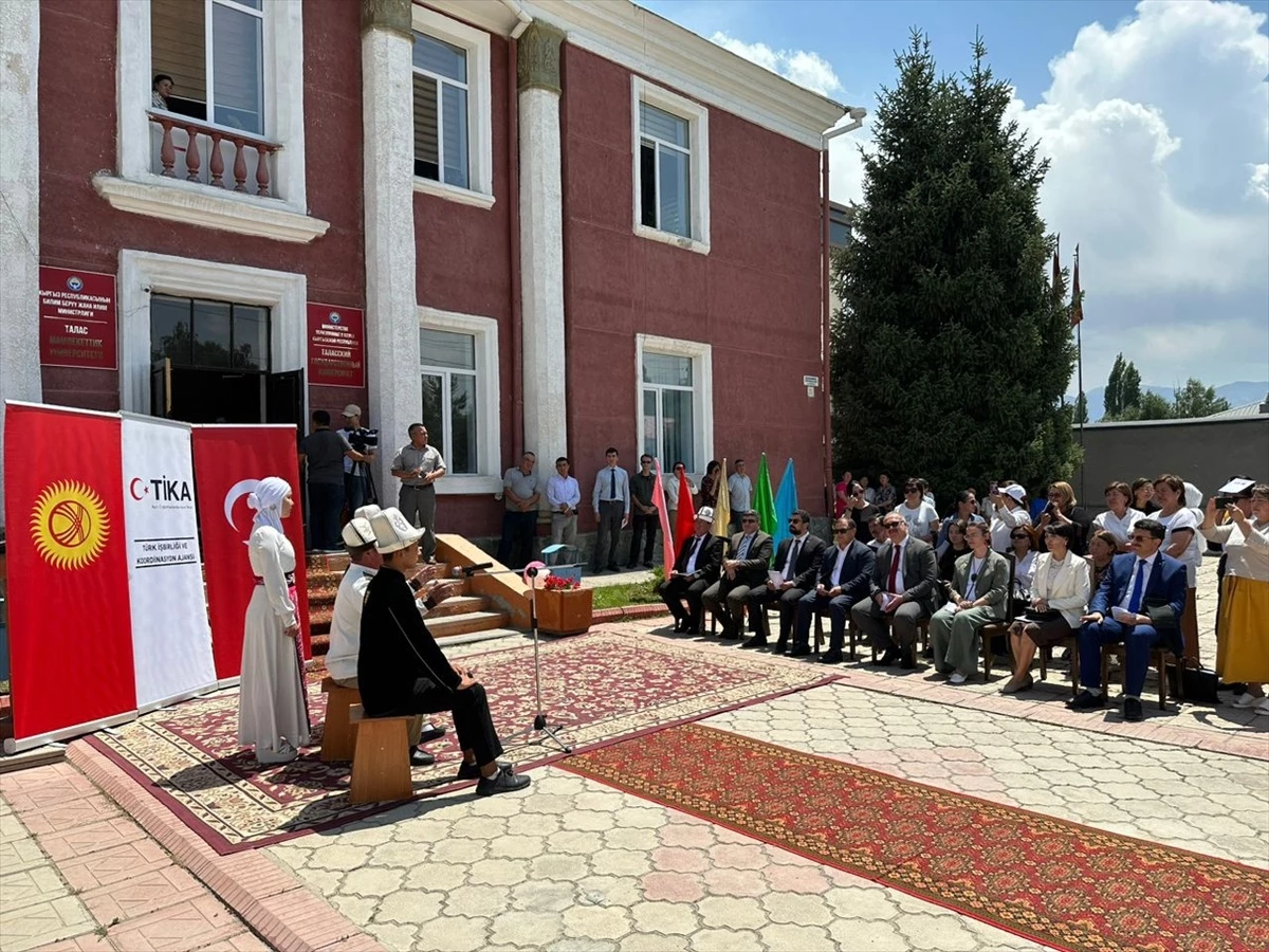 Kırgızistan’da Türkçe Sınıfı Açıldı