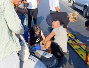 Antalya’da motosiklet-otomobil çarpışması: Motosiklet şoförü yaralandı