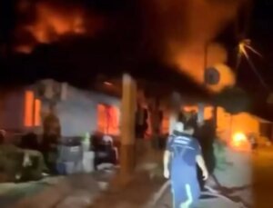 Antalya’da Gecekondu Yangını: İki Yapı Kullanılamaz Hale Geldi