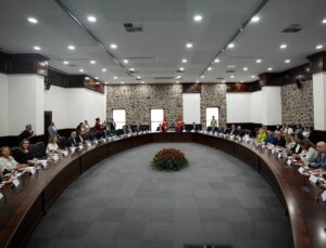 İzmir Körfezi’ndeki Kirliliğe Karşı Acil Hareket Planı Toplantısı Gerçekleştirildi