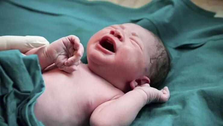 Metroda doğdu, ömür uzunluğu fiyatsız ulaşım kazandı