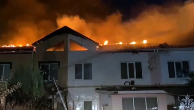 Rusya, Ukrayna’da çocuk parkı ile apartmanı vurdu: 6 meyyit