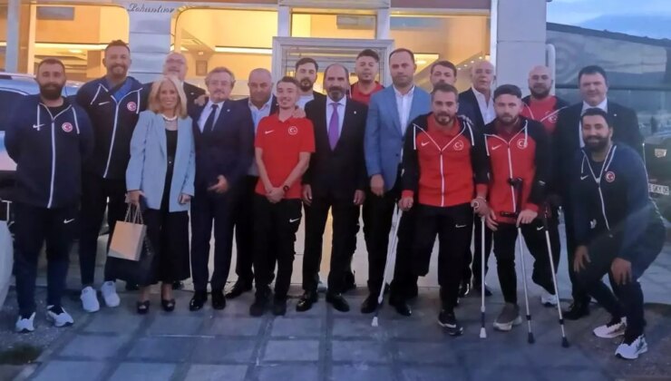 TFF İdaresi, Ampute Futbol Ulusal Ekibi ile Bir Ortaya Geldi