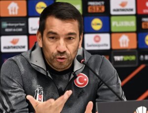 Beşiktaş’ta teknik yönetici Giovanni van Bronckhorst ile yollar ayrıldı