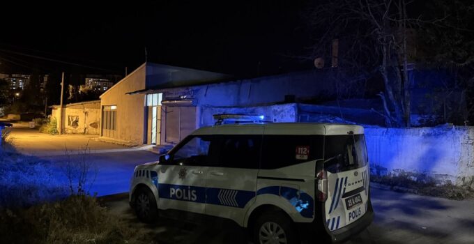 Erzurum’da mahallelinin takviyesiyle 10 sistemsiz göçmen yakalandı